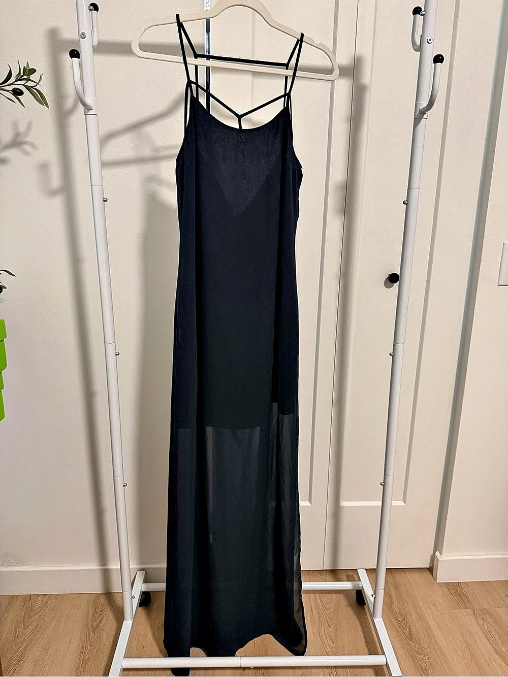 BCBG Generation Black Maxi Dress Size 6 Like New
